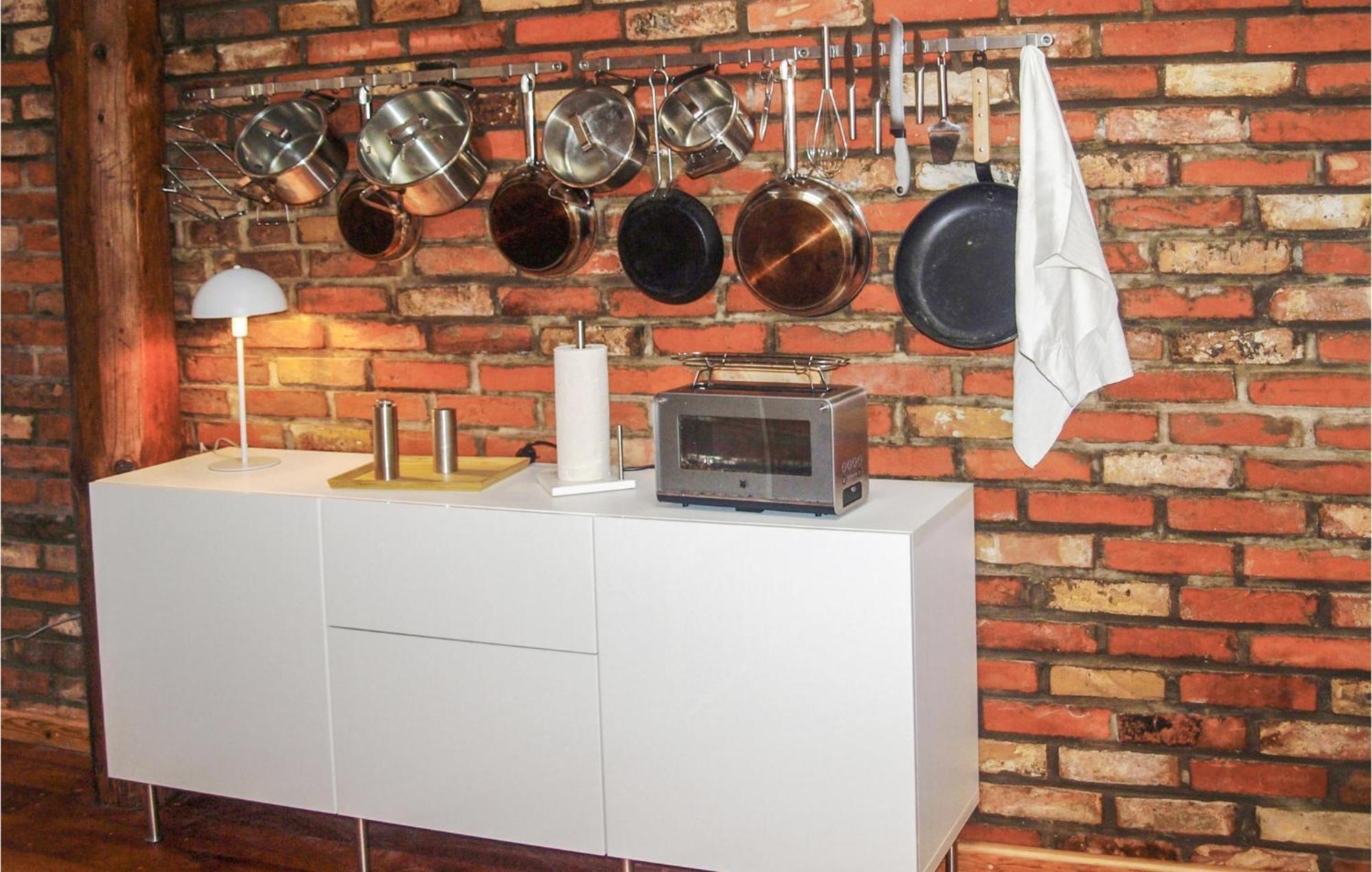 Awesome Home In Buetzow With Wifi Extérieur photo